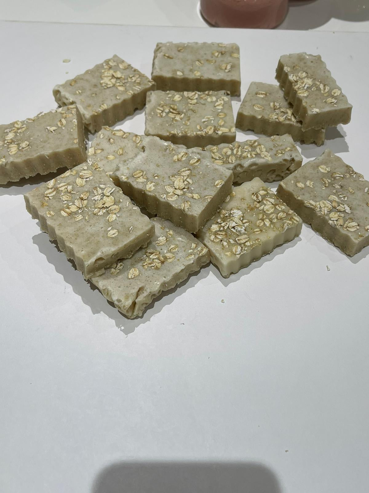 Oatmeal & Honey Soap – Handmade Moisturizing Natural Soap for Sensitive and Dry Skin